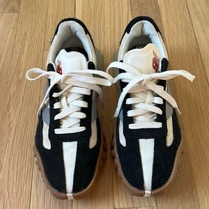 New Balance XC-72 Sneakers Unisex Black and White